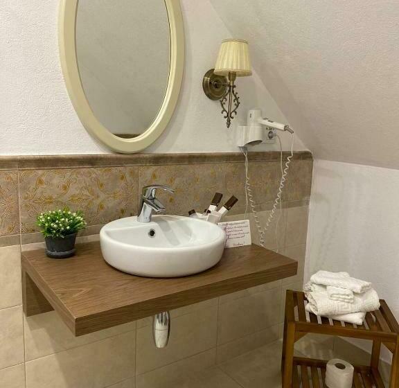 ペントハウスルーム, Palatul Brukenthal Avrig