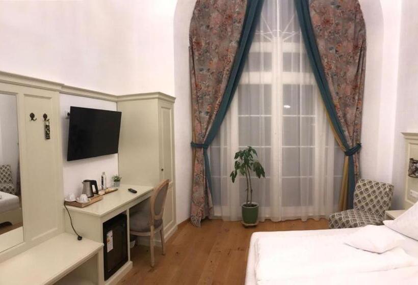 デラックスルーム, Palatul Brukenthal Avrig