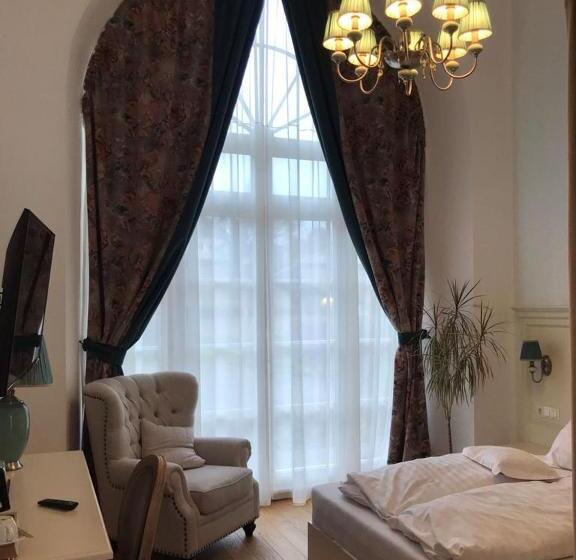 デラックスルーム, Palatul Brukenthal Avrig