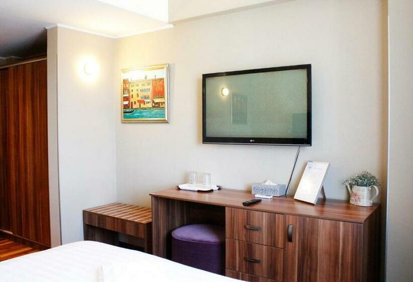 اتاق استاندارد, Papion