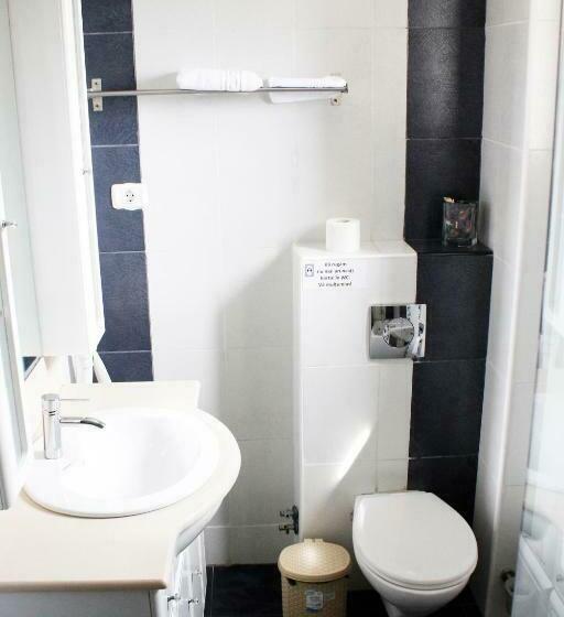 سوئیت با بالکن, Papion