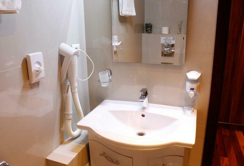 اتاق استاندارد, Papion