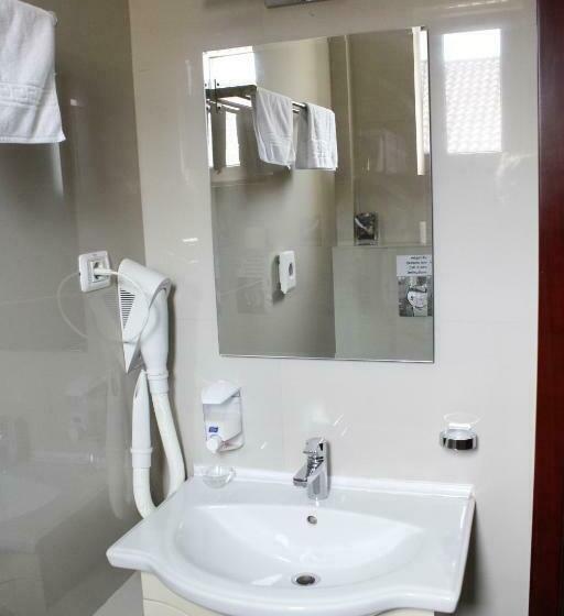 اتاق استاندارد, Papion