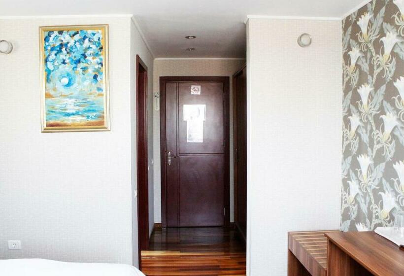 اتاق استاندارد, Papion