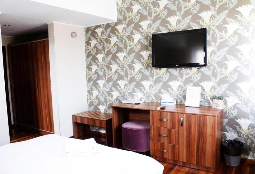 اتاق استاندارد, Papion