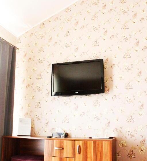 سوئیت با بالکن, Papion