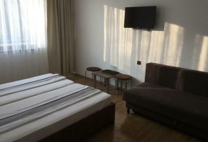 带2个卧室的公寓, Paradox Oituz