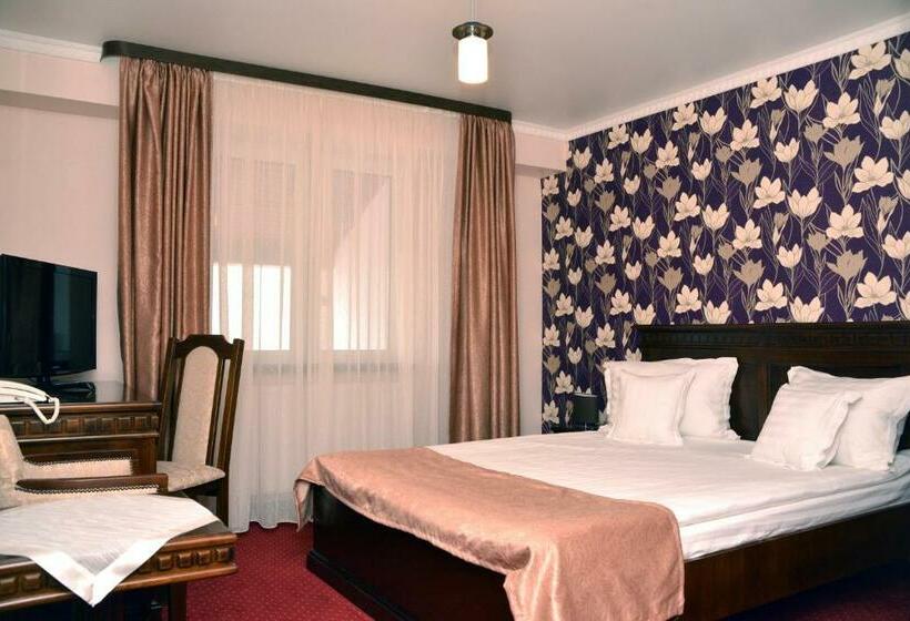 اتاق استاندارد, President