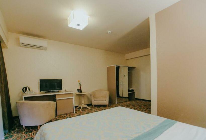 スタンダードルーム, Romanita