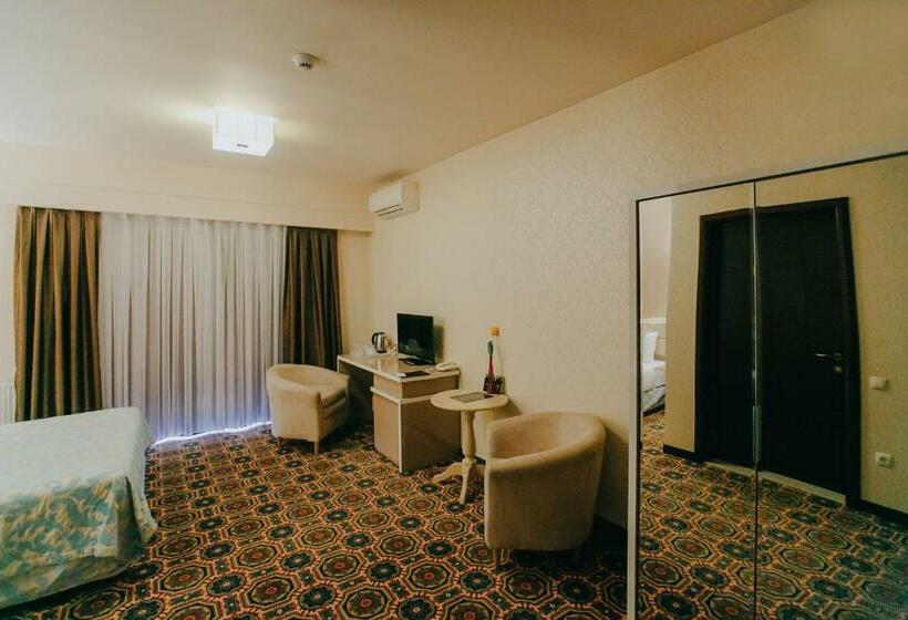 スタンダードルーム, Romanita