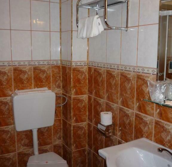 غرفة قياسية, Sud