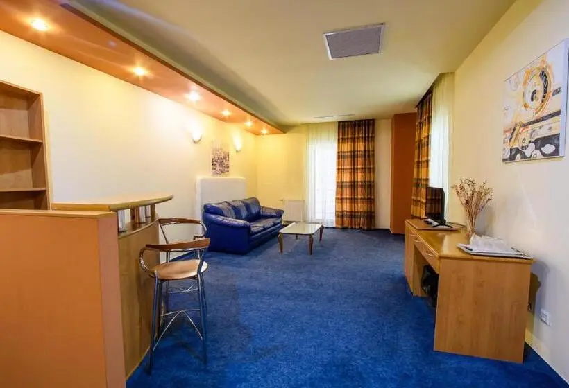 Apartamento 1 Dormitório, Torontal