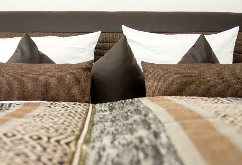 Номер Стандарт, Tullius Die Rebmeisterei