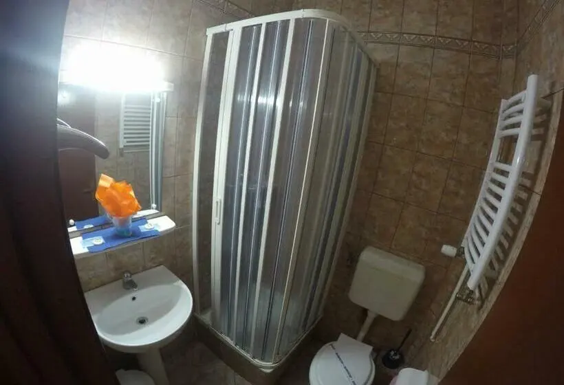 Habitació Estàndard, Turist
