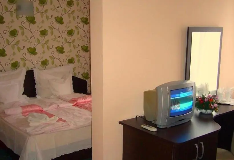 Family Room, Turist