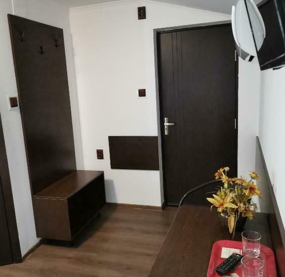 اتاق استاندارد با تخت بزرگ, Joe Hostel