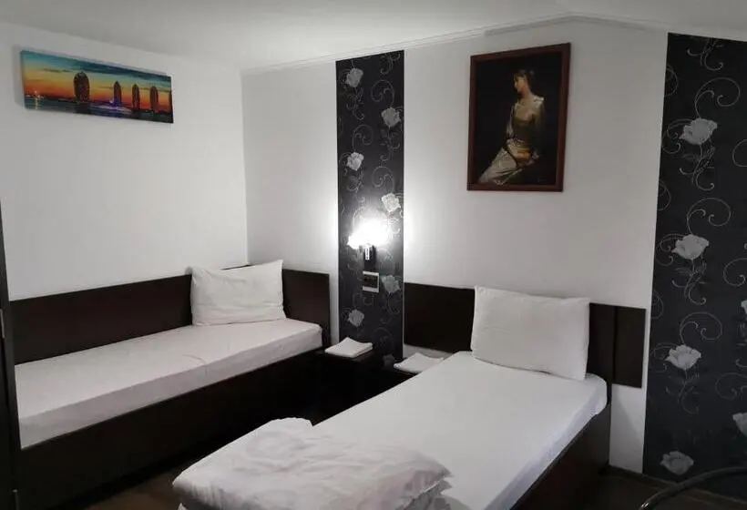 اتاق استاندارد یک نفره, Joe Hostel