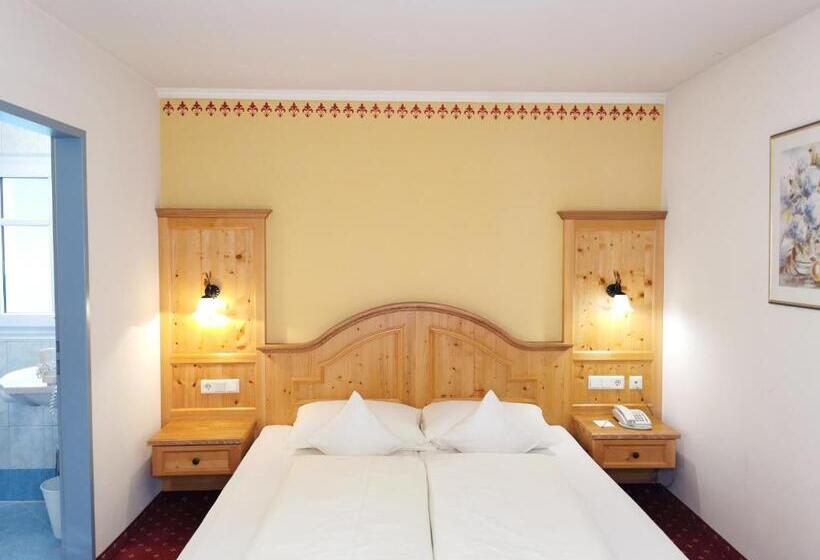 חדר סטנדרט עם מרפסת, Vital  & Familienhotel Angerwirt