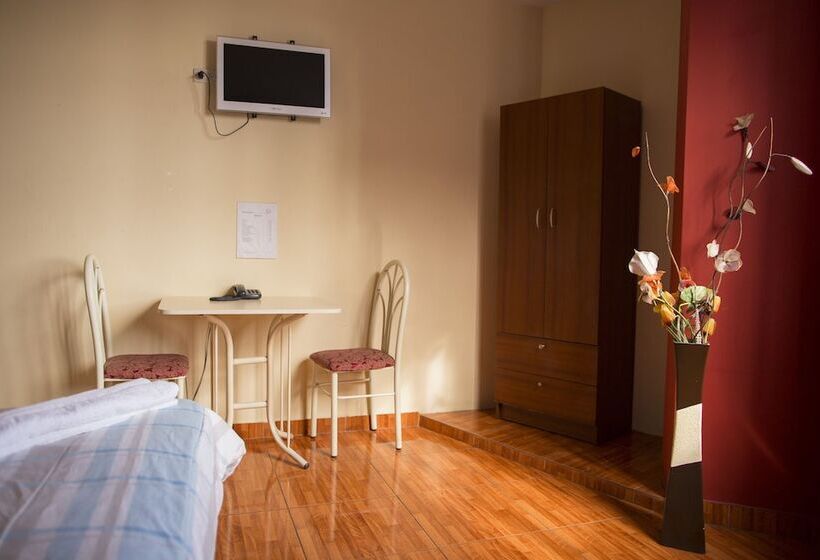 اتاق استاندارد یک نفره, Musky Hs & Suites