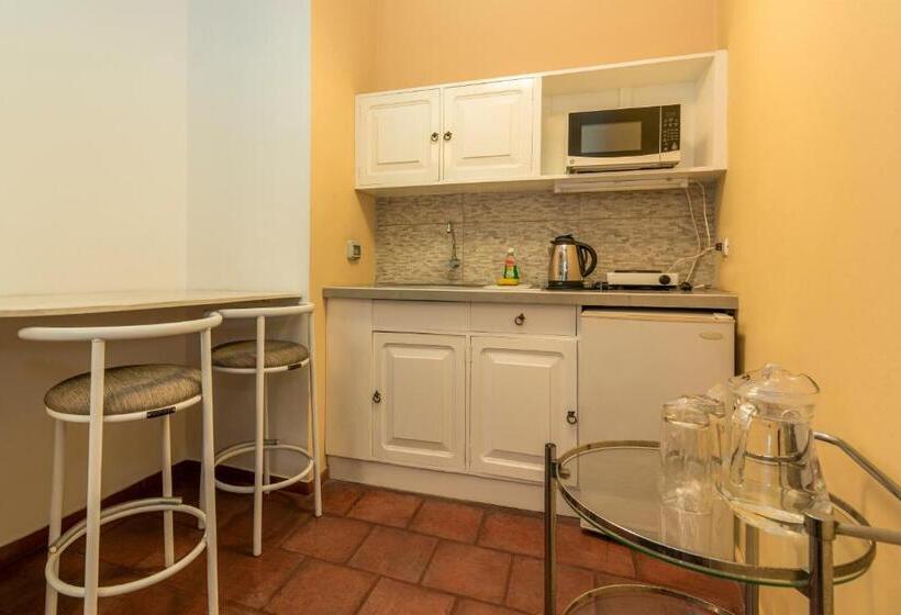 جناح, El Patio Miraflores