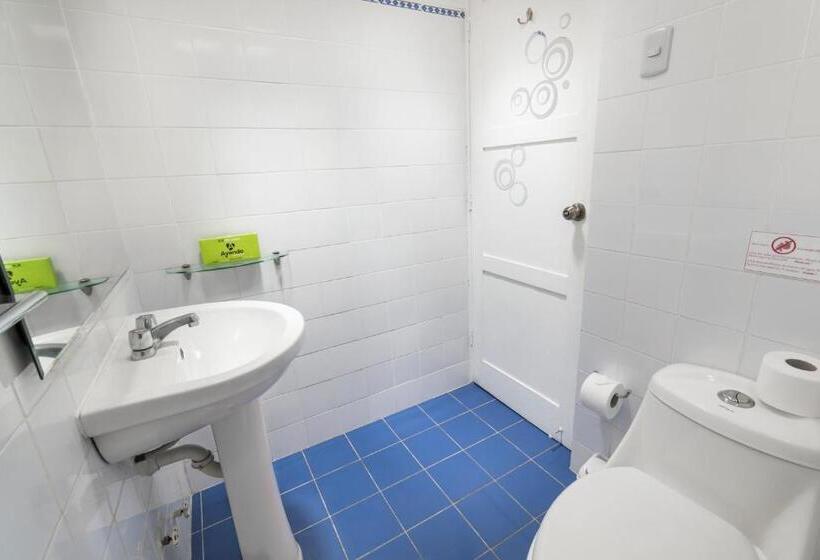 غرفة قياسية ثلاثية, El Patio Miraflores