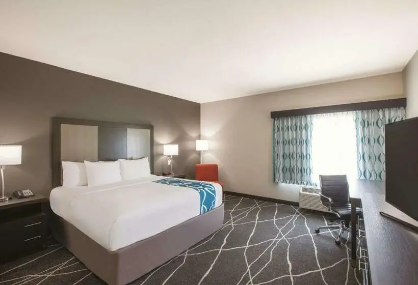 身障者適用キングサイズベッドルーム, La Quinta By Wyndham Tulsa Broken Arrow