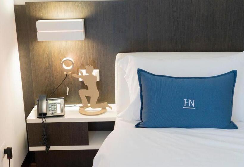 标准间, Nazionale