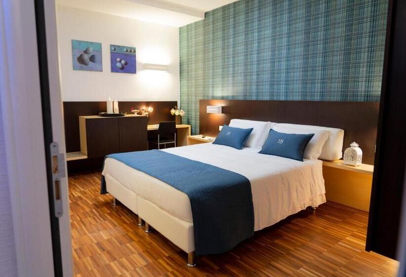 标准间, Nazionale