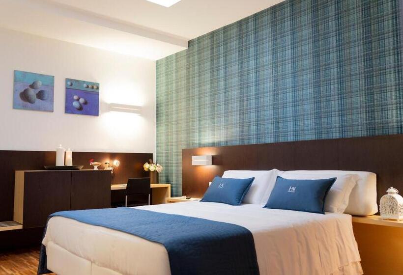 标准单人间, Nazionale