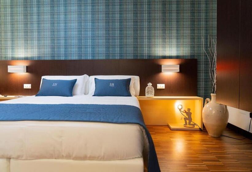 标准单人间, Nazionale