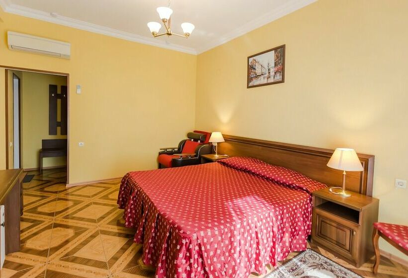 ファミリールーム, Oasis