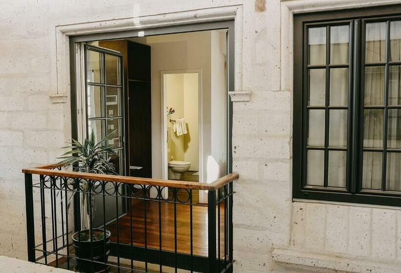 סוויטת ג'וניור, Palla Boutique