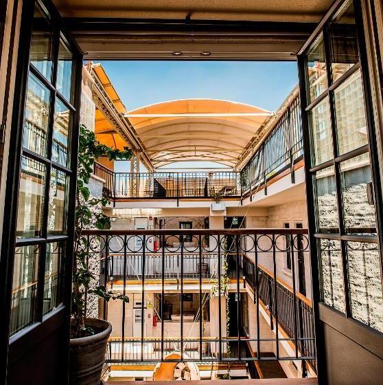 سوییت سوپریور, Palla Boutique