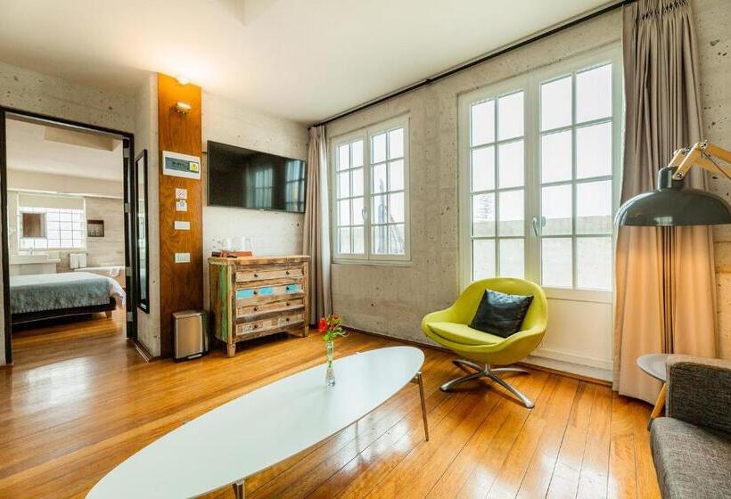 سوییت سوپریور, Palla Boutique