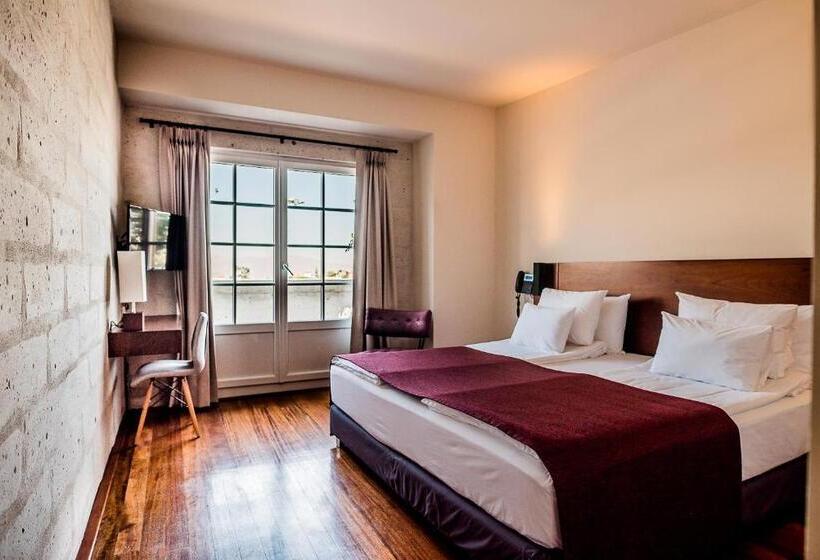 سوییت, Palla Boutique