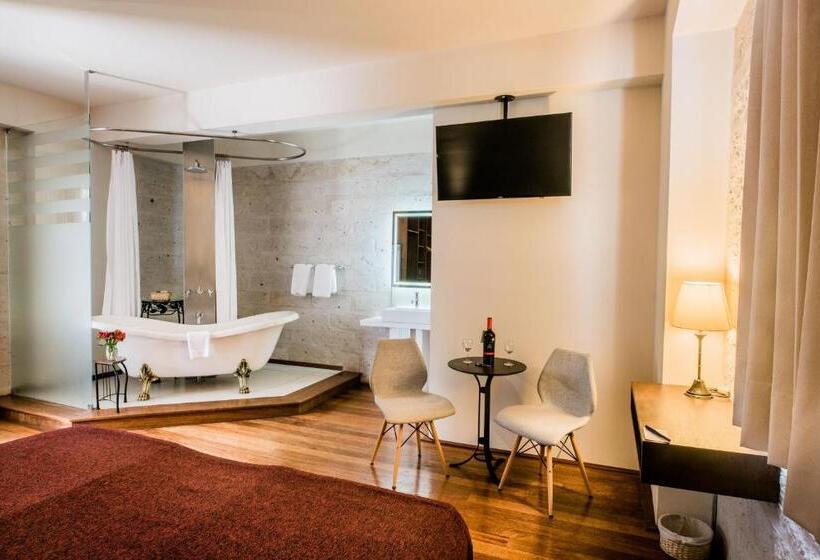 주니어 스위트, Palla Boutique