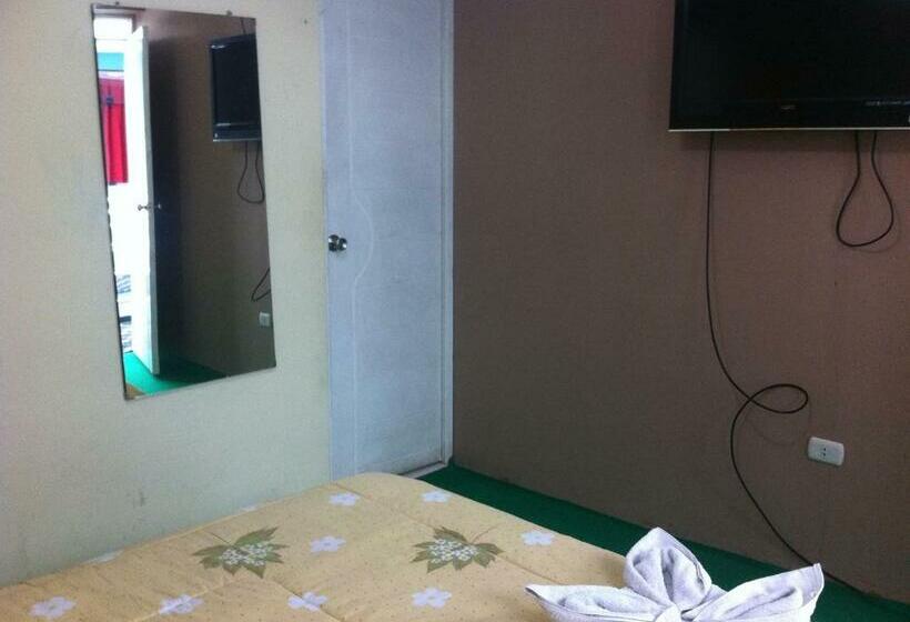 Standard Szoba, Plateros