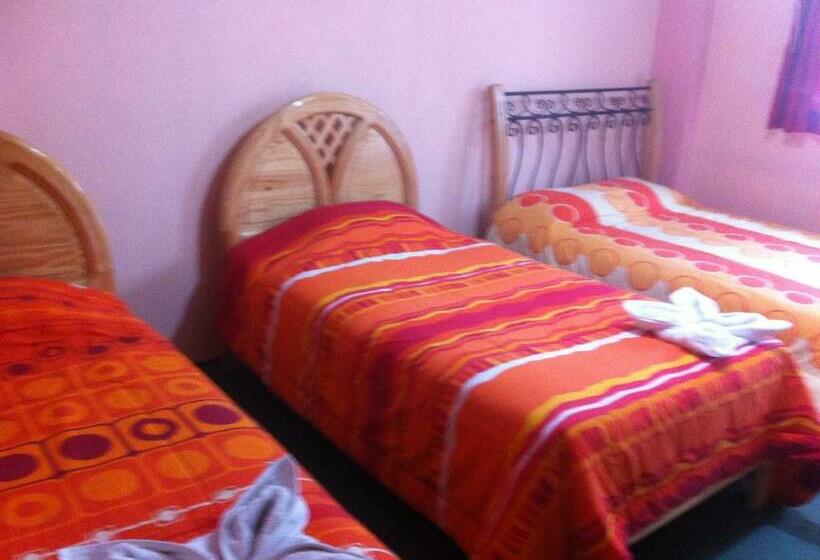 Háromágyas Standard Szoba, Plateros