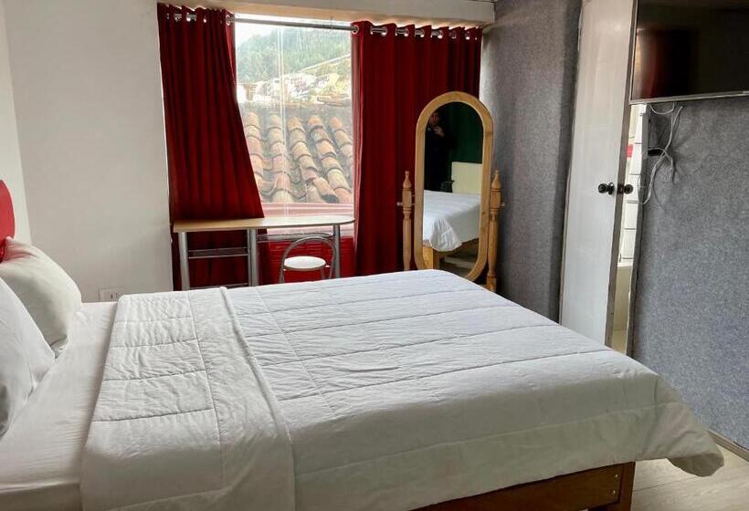 Standard Szoba, Plateros