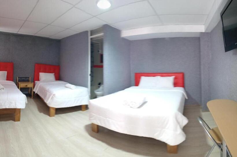 Háromágyas Standard Szoba, Plateros