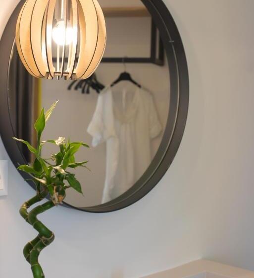 جناح جونيور مطلّ علي حمام السباحة, Sunshine Studios