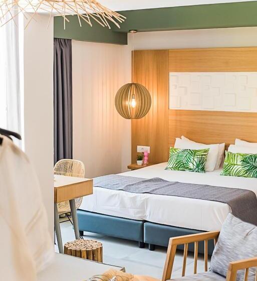 جناح جونيور مطلّ علي حمام السباحة, Sunshine Studios