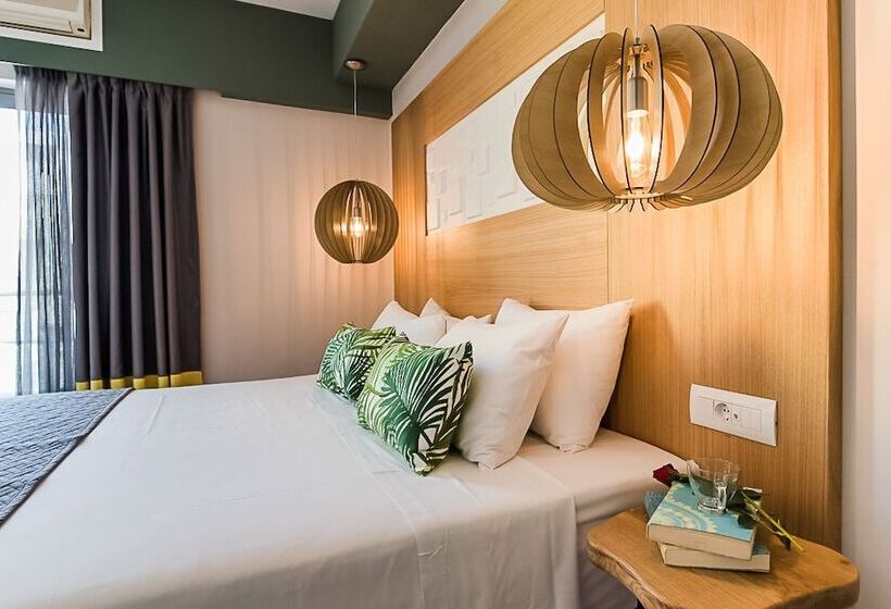 جناح جونيور مطلّ علي حمام السباحة, Sunshine Studios