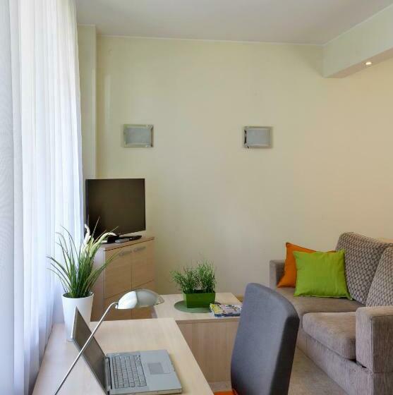 スタンダードスタジオ, Apartamenty Media Park