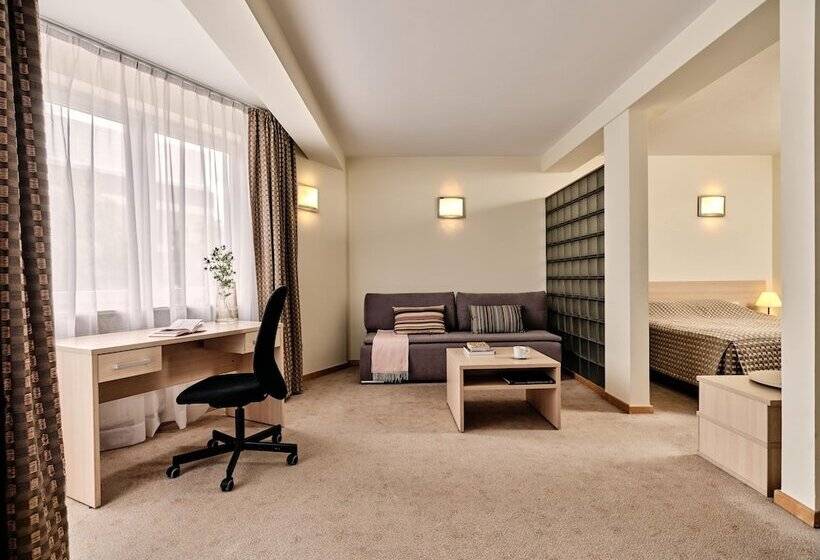 豪华工作室, Apartamenty Media Park