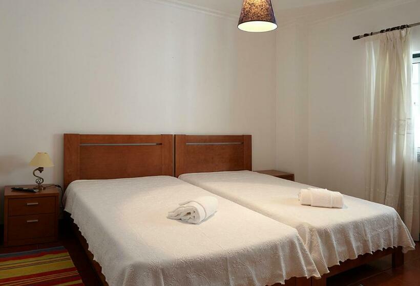 Апартаменты 2 Спальни, Abrigo Da Montanha  Alojamento Familiar