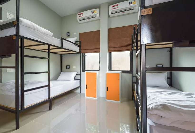 سرير فى غرفة مشتركه, Sirinsamui Boutique Hostel