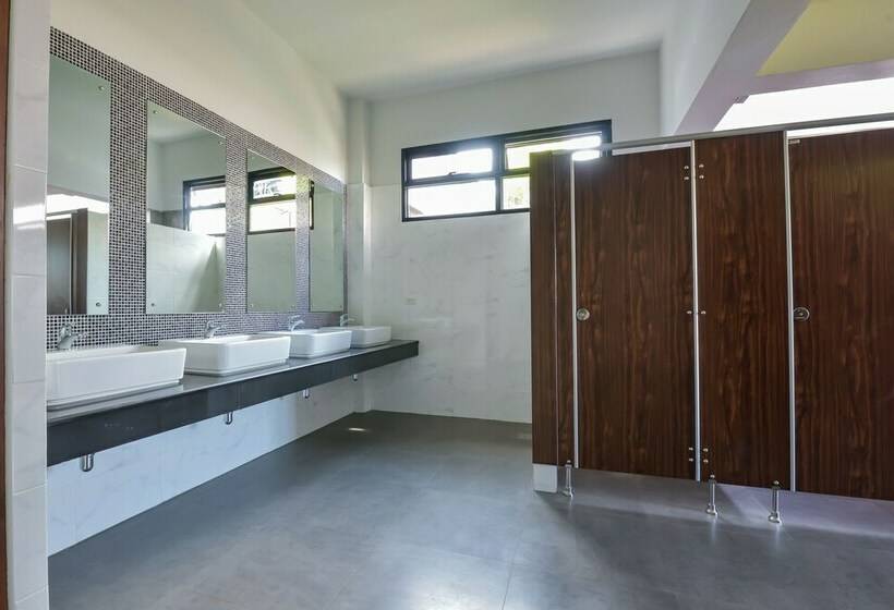Кровать в Общей Комнате, Sirinsamui Boutique Hostel