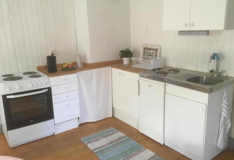 Апартаменты 1 Спальня Нижний Этаж, Stockholm B&b Cottage