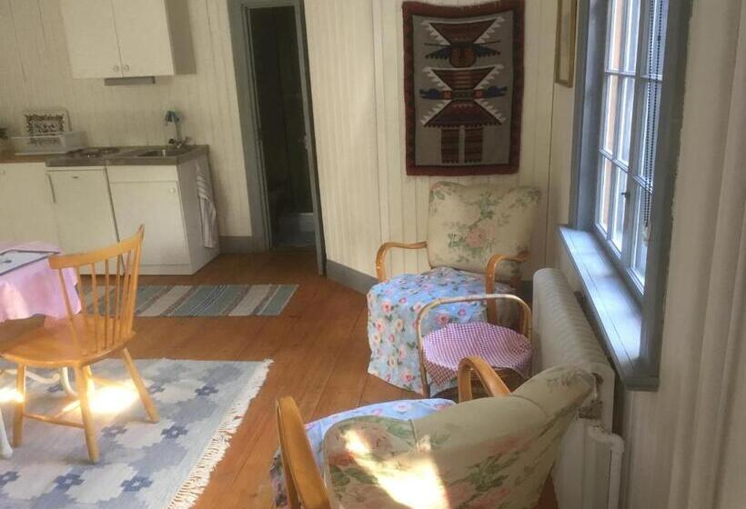 Апартаменты 1 Спальня Нижний Этаж, Stockholm B&b Cottage